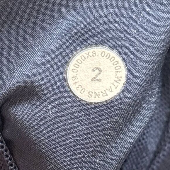 Lululemon On The Fly Mid-Rise Short *Woven *2.5" *True Navy - Picture 8 of 8